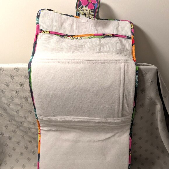 New! Vera Bradley Jazzy Bloom Changing Pad Clutch - Picture 3 of 4